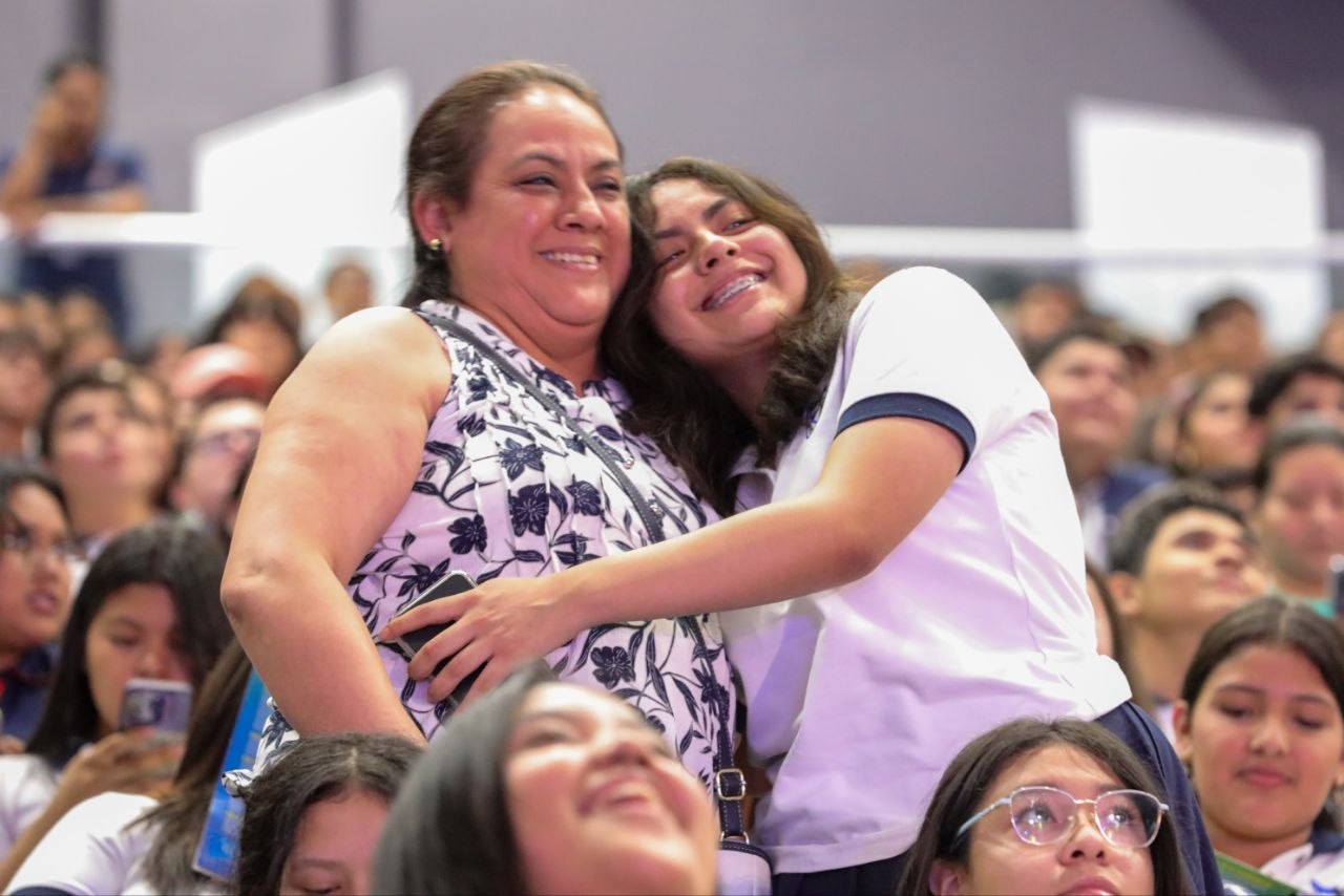 Integración reúne a padres e hijos para motivarlos a transformar su futuro