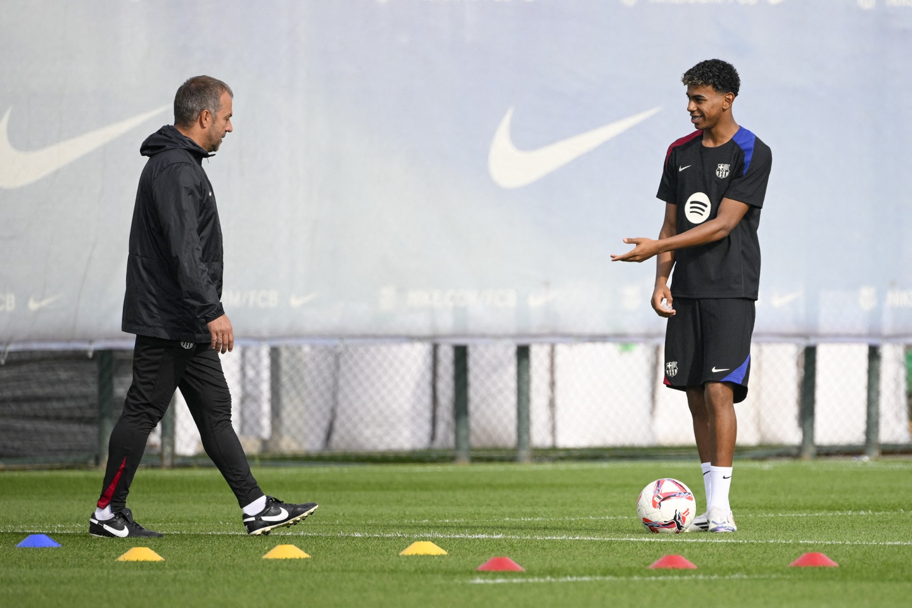 «Lamine es emotivo, le apoyaré siempre», dice Hansi Flick, DT del Barcelona, sobre Yamal