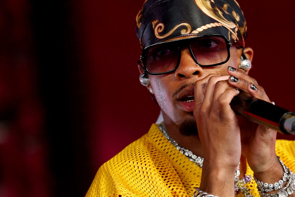 Hallan pornografía infantil en teléfono de cantante D4vd, sospechoso de crimen de adolescente