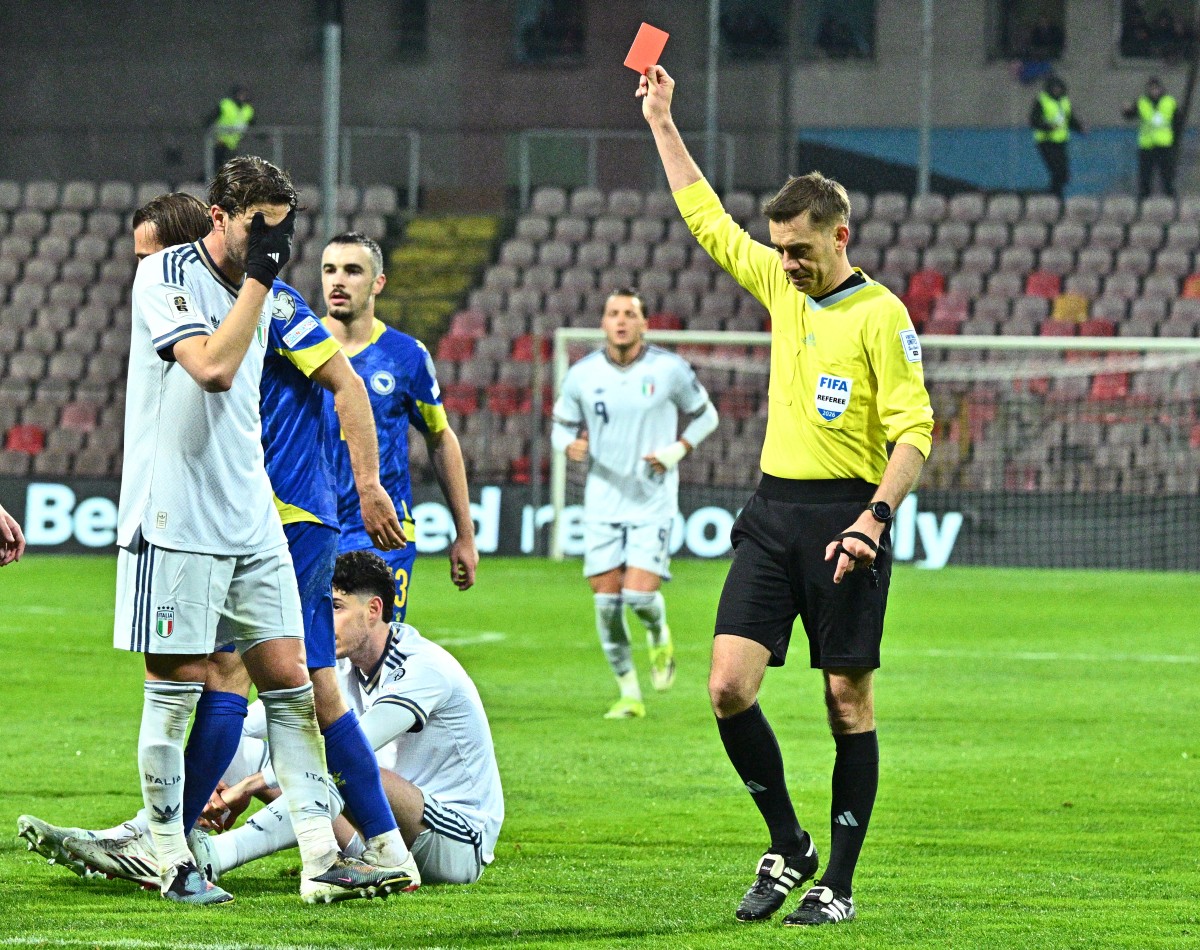 El lento e implacable descenso a los infiernos de Italia, de nuevo ausente en un Mundial