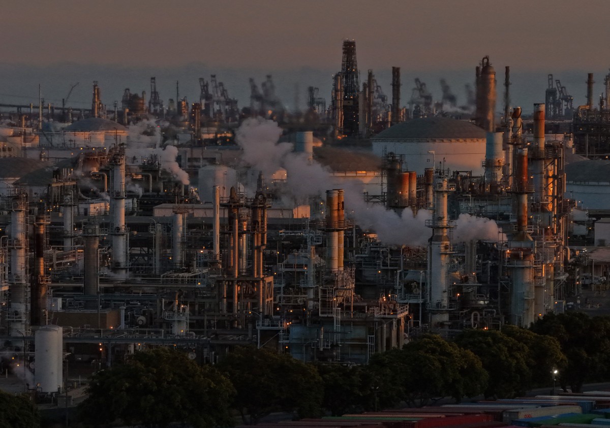 La OPEP+ vuelve a subir cuotas de producción en 206,000 barriles por día