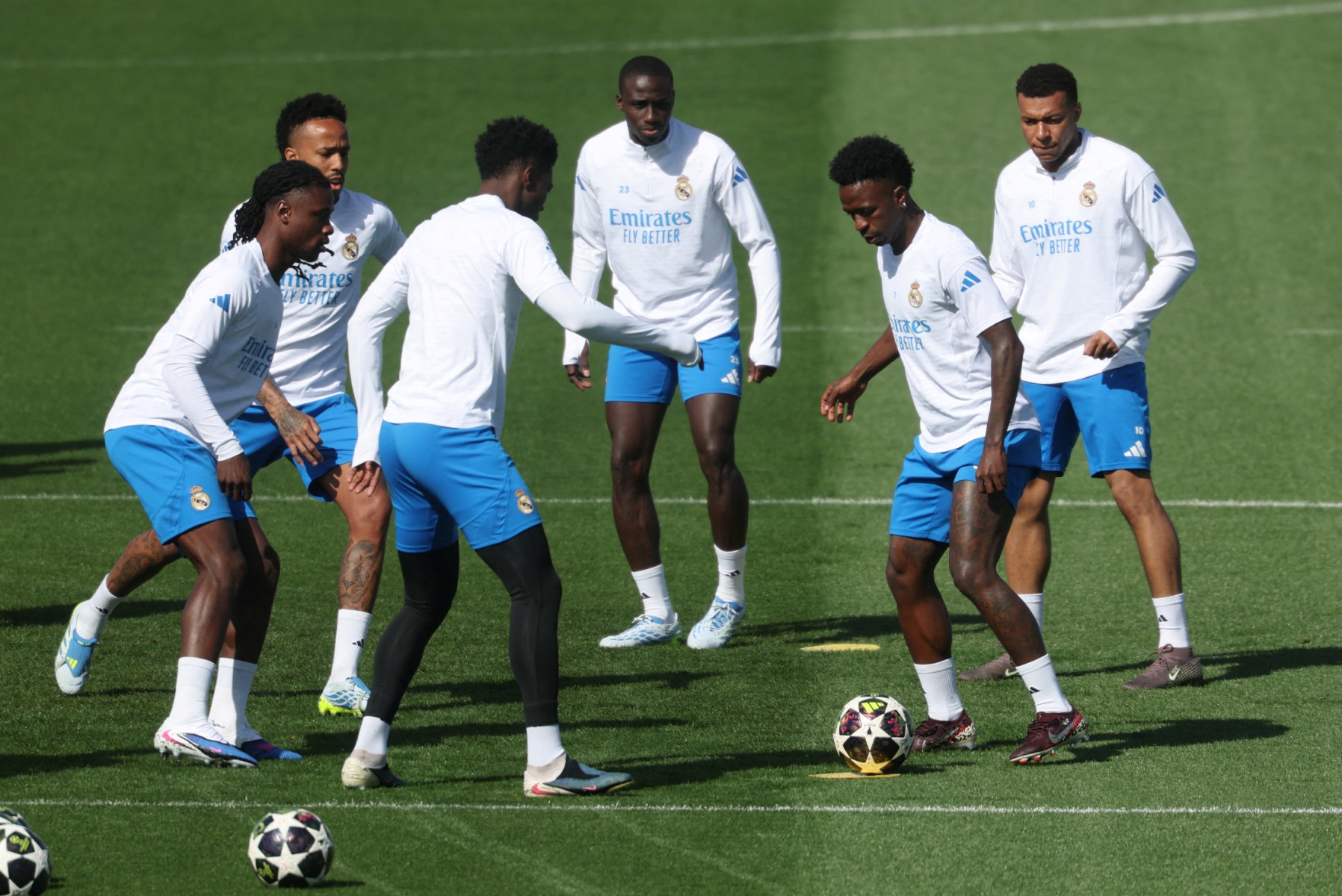 El Barcelona con un ojo en Europa, el Real Madrid sin derecho a fallo en LaLiga