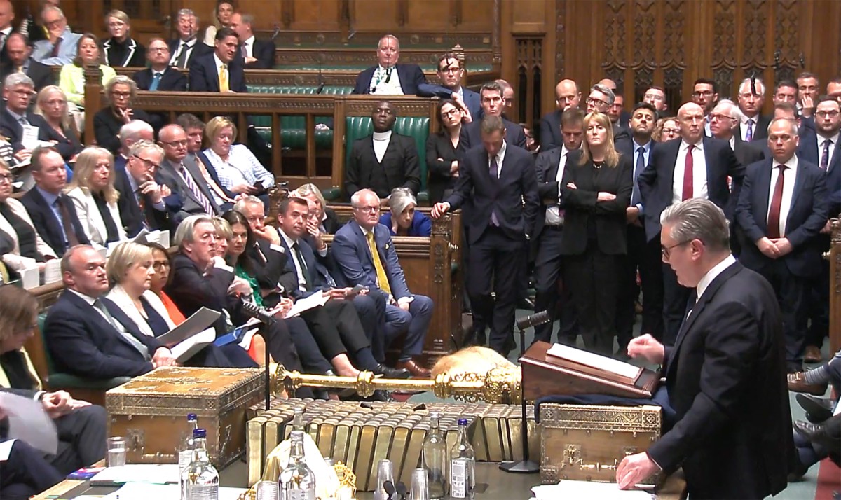 Un funcionario británico denuncia presiones para aprobar el nombramiento del diplomático vinculado a Epstein