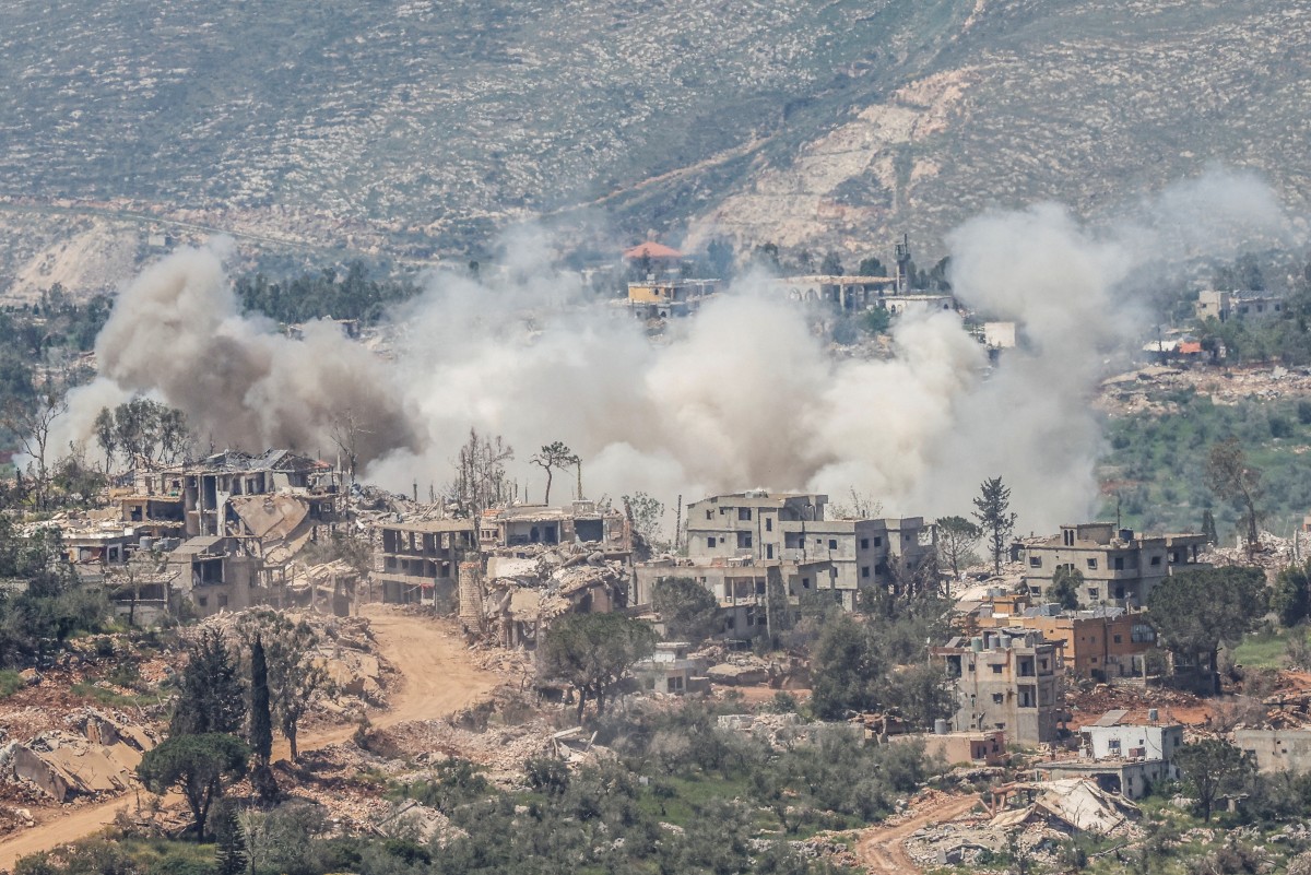 Ocho muertos, tres de ellos rescatistas en Líbano, tras ataque israelí