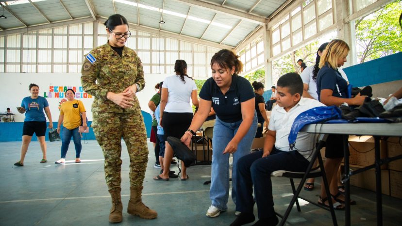 Ministerio de Educación avanza en cambios y ajustes de tallas de uniformes y calzado