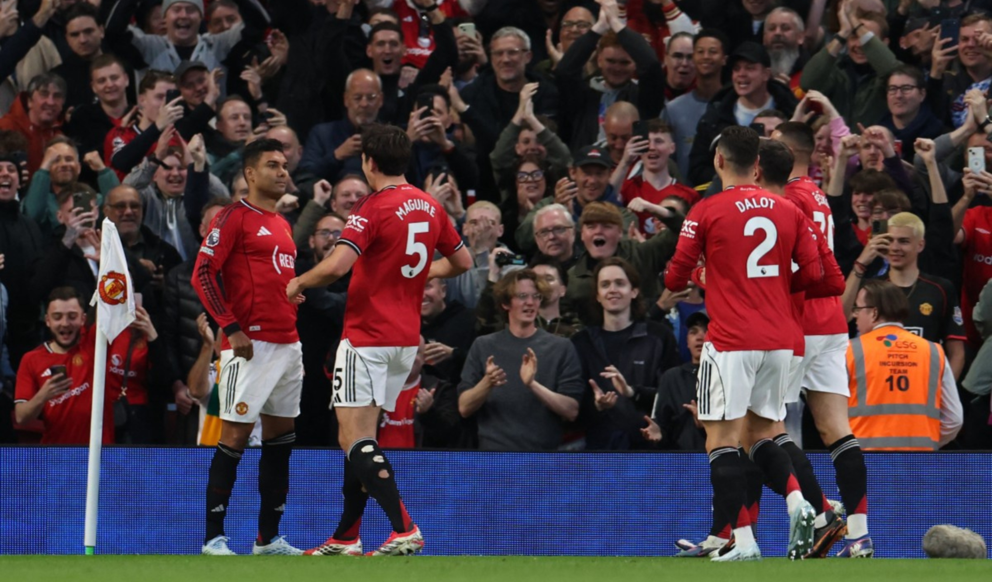 Manchester United a un paso de la próxima Champions