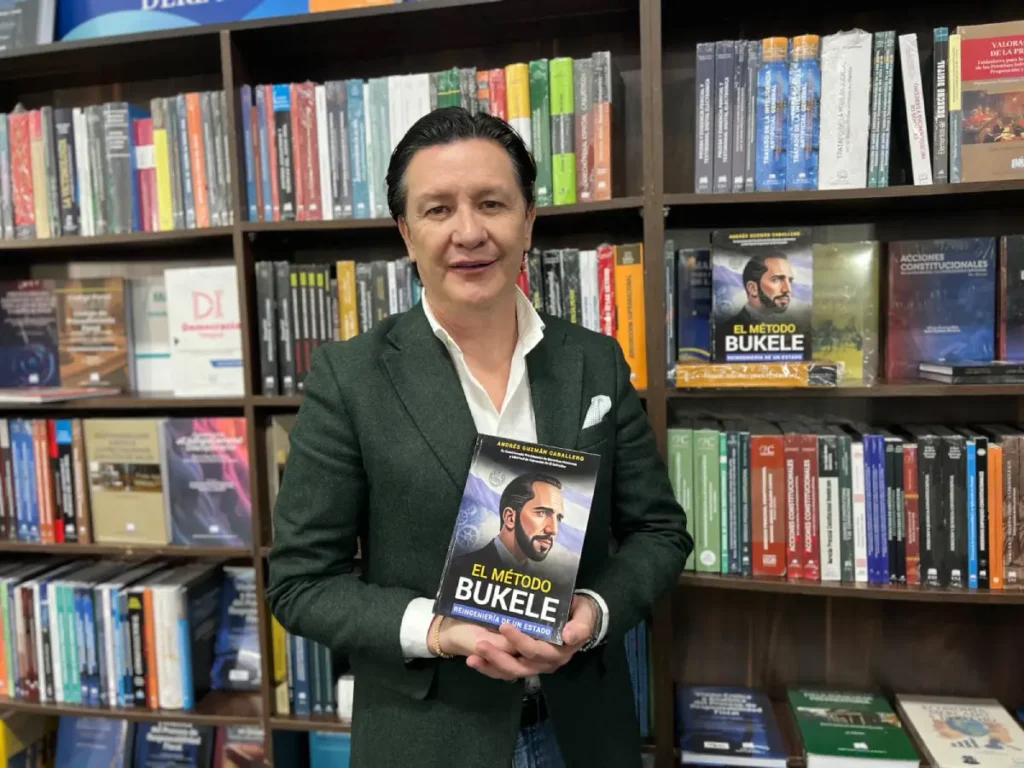 «Método Bukele» está en top 10 de libros de Amazon