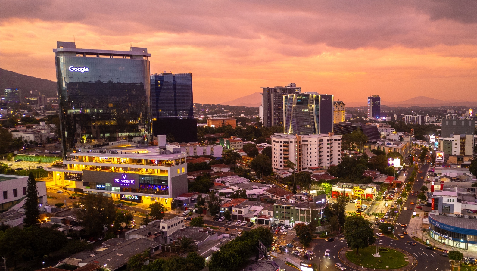 Inversión Extranjera Directa dejó un flujo neto de $474.8 millones en El Salvador en 2025