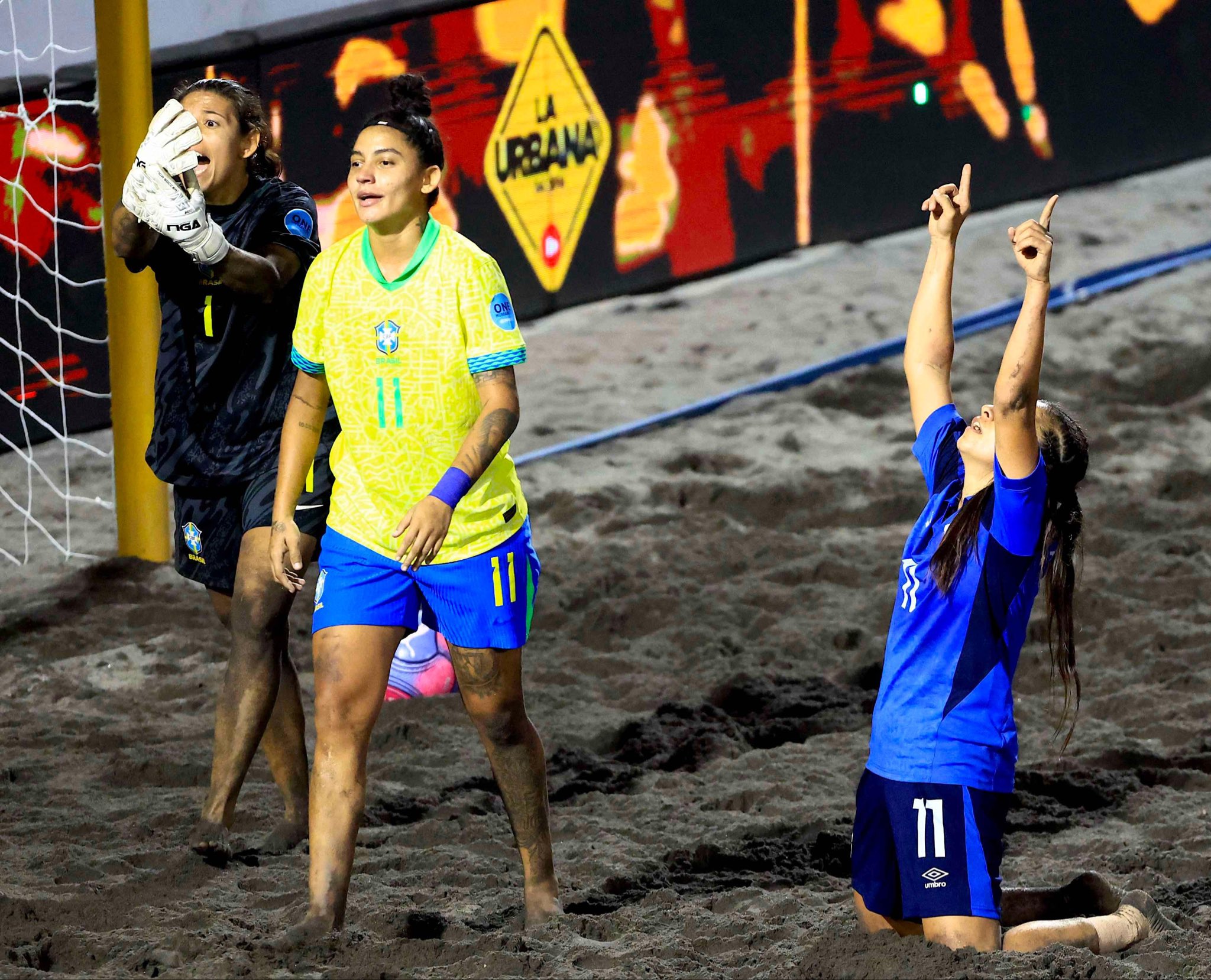 La Selecta playera femenina resucita en Viernes Santo