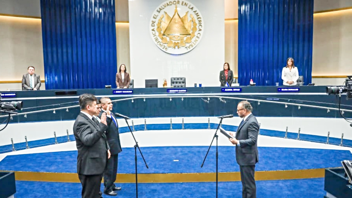 Asamblea juramenta a magistrados suplentes de la Corte Suprema de Justicia