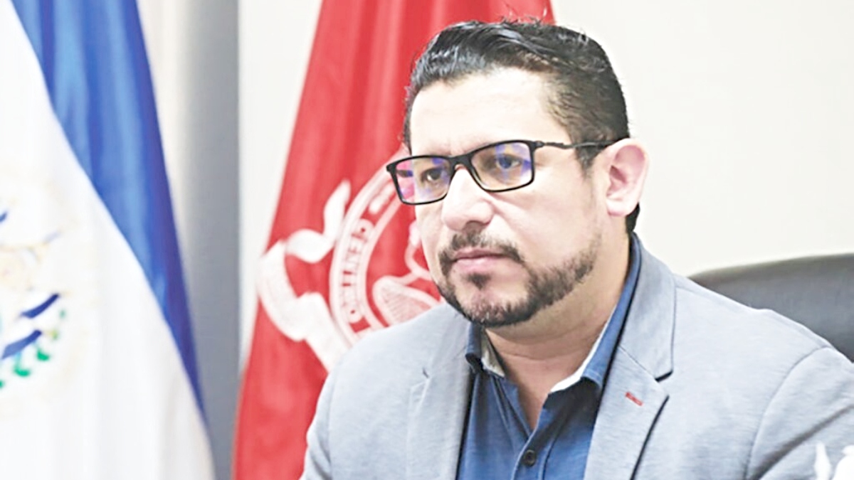 Néstor Hernández: «Somos el único instituto autorizado en el CA-4 para certificar en chino mandarín»
