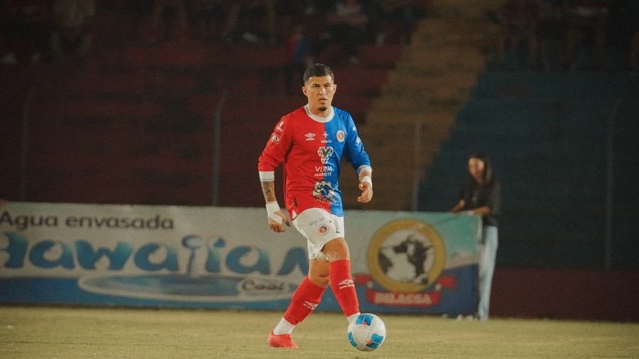 «No hay que bajar el acelerador», Rudy Clavel, jugador de FAS