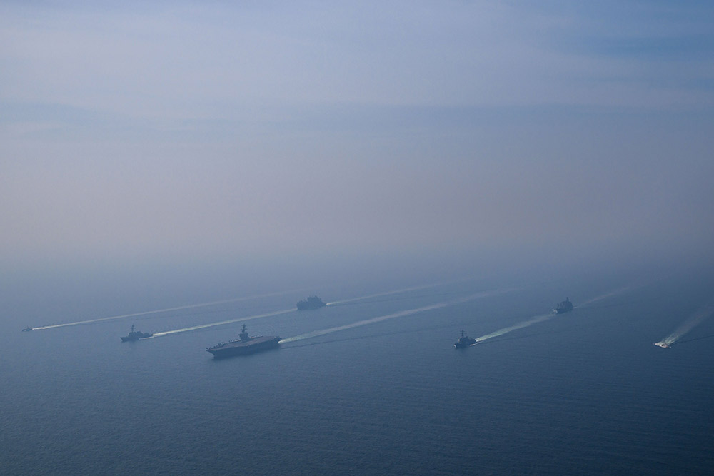 Ormuz: Trump amenaza con destruir a cualquier barco iraní que desafíe su bloqueo