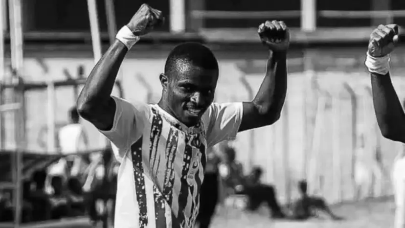 Muere futbolista ghanés en un «ataque armado» contra bus de su equipo