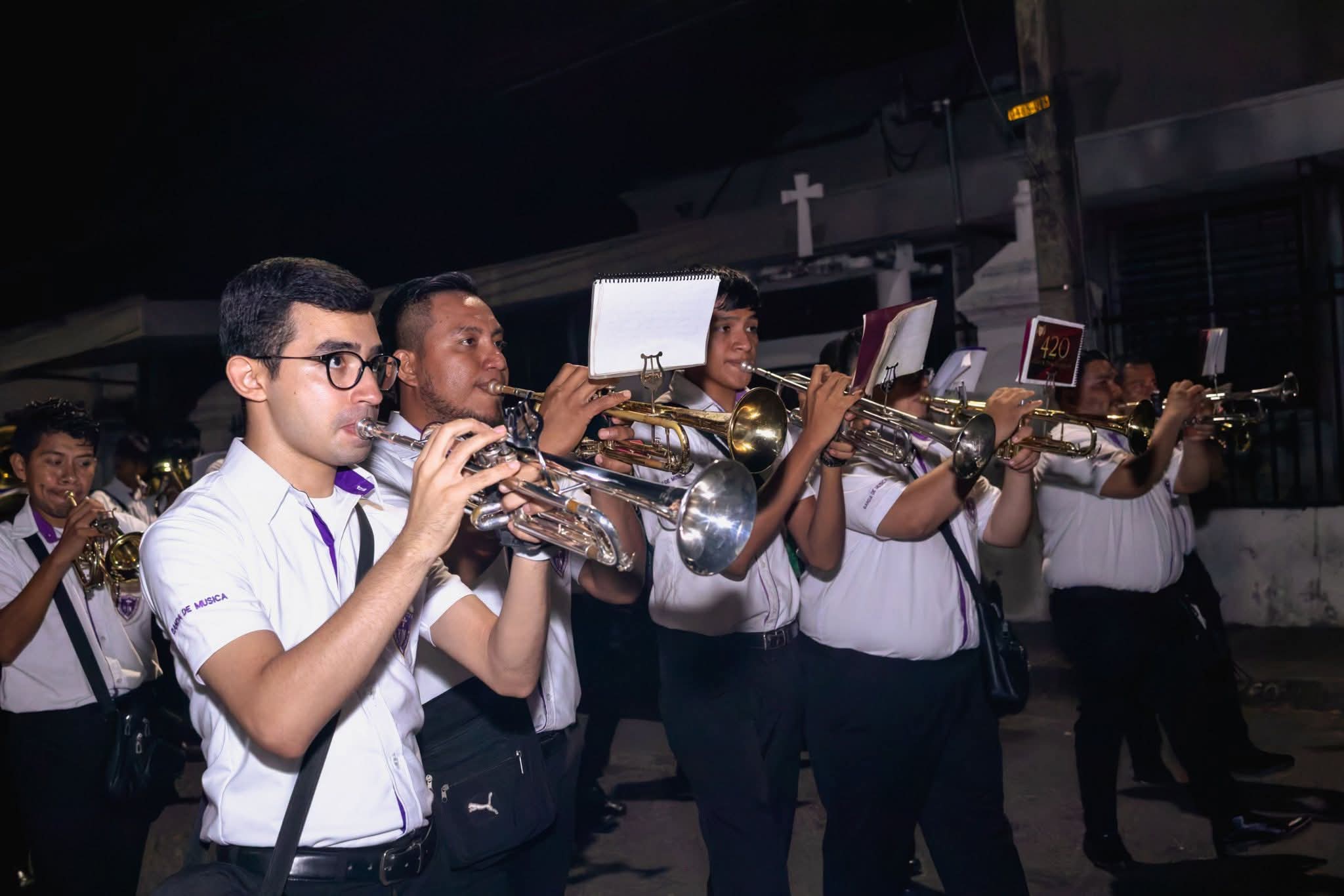 Banda de música sacra de Sonsonate celebra 50 años de tradición y devoción