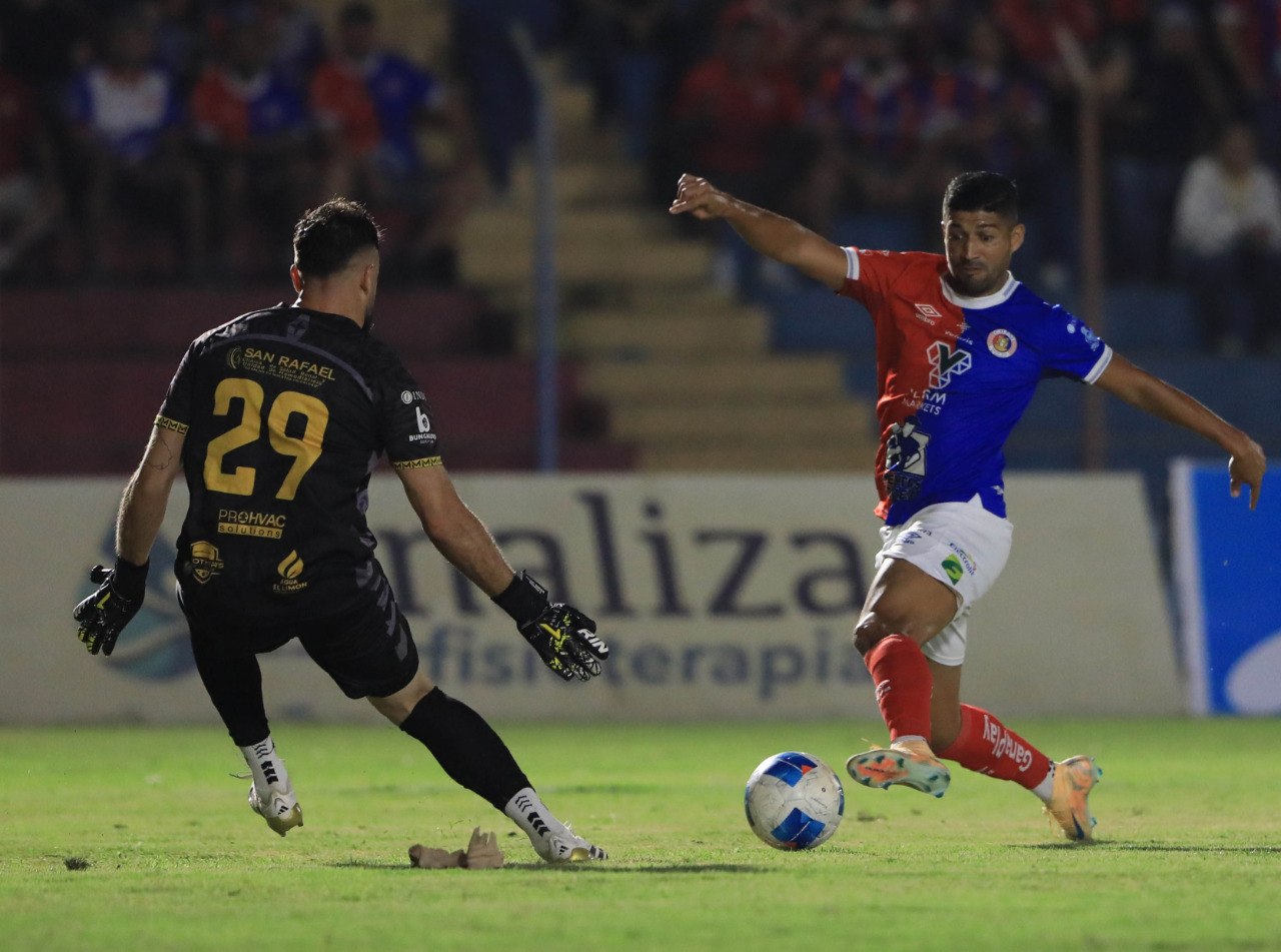 «No es tiempo para relajarnos», Nelson Bonilla, jugador de FAS