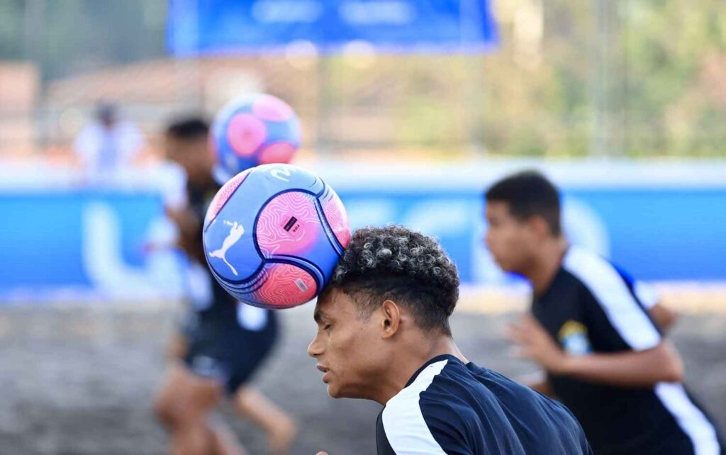 Selecciones masculinas  afinaron  detalles previo al  inicio de El Salvador Beach Soccer Cup 2026