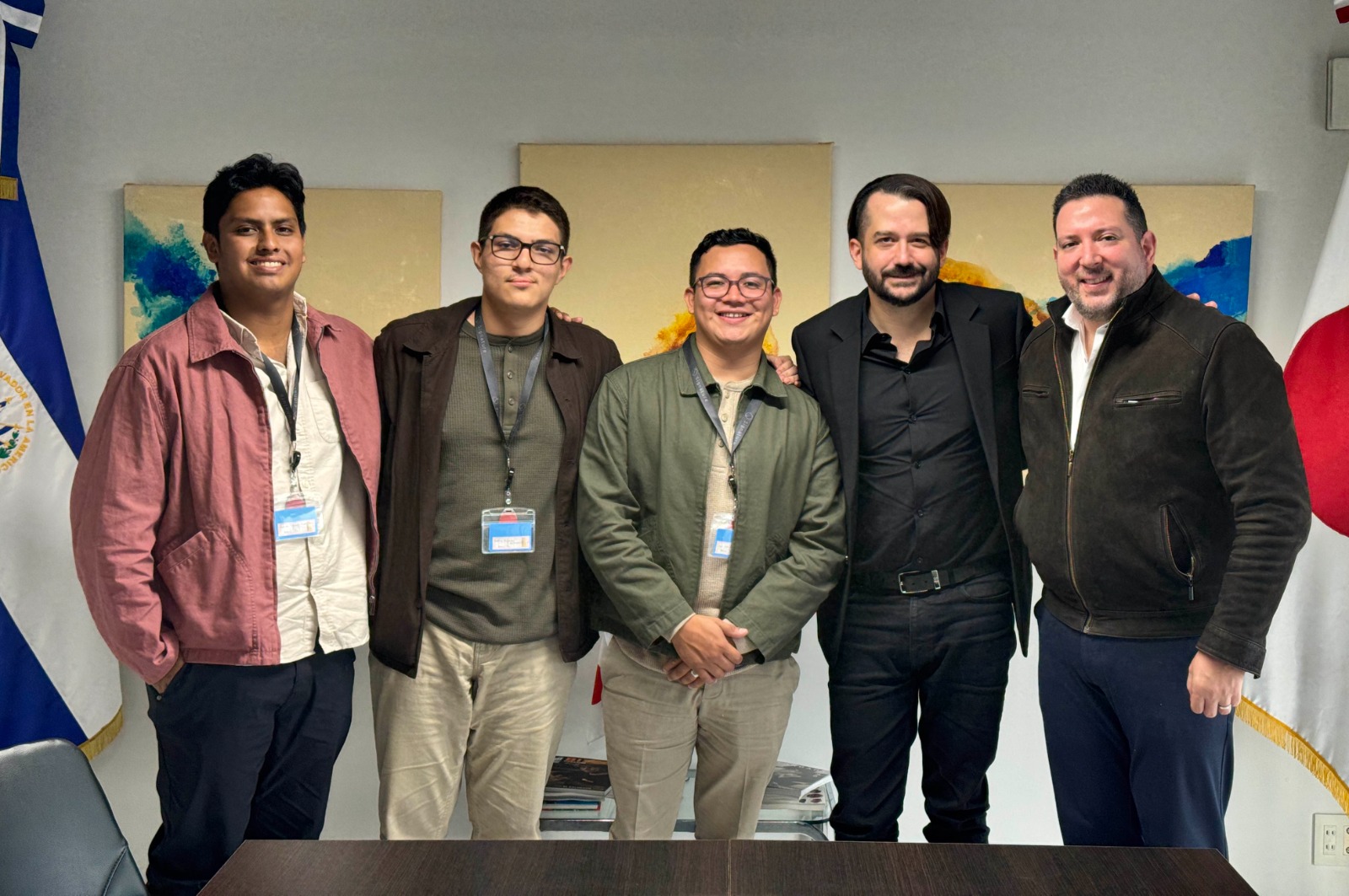 Graduados de CUBO+ que viajaron a Japón serán contratados por Mempool.space en El Salvador