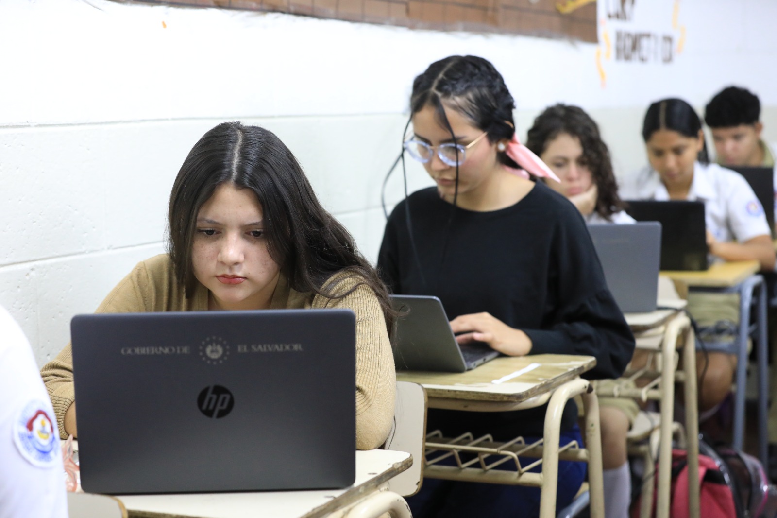 La ESIT presenta nuevos cursos en tecnología para este mes