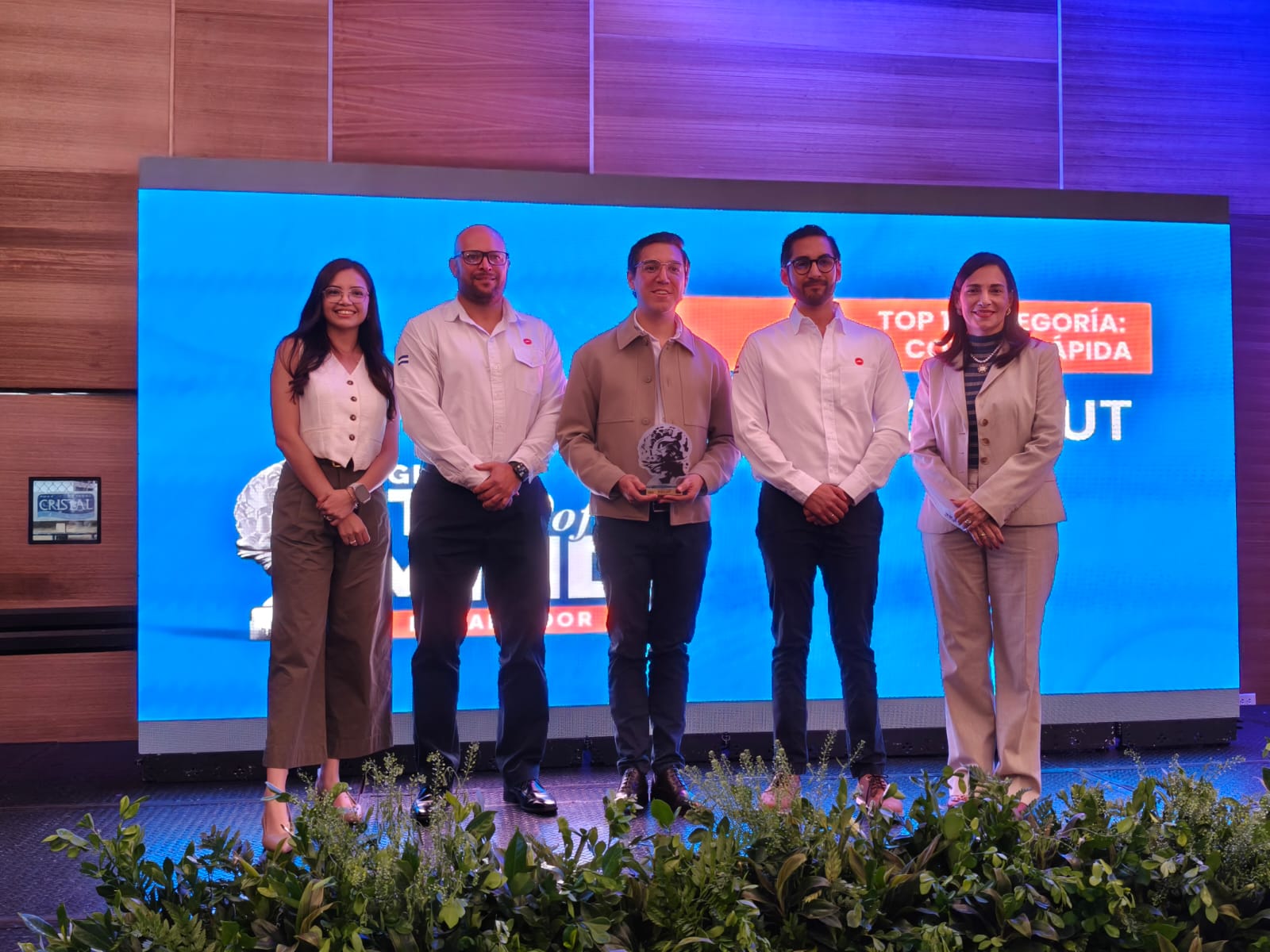 Pizza Hut es número uno en recordación en El Salvador, según Top of Mind 2026