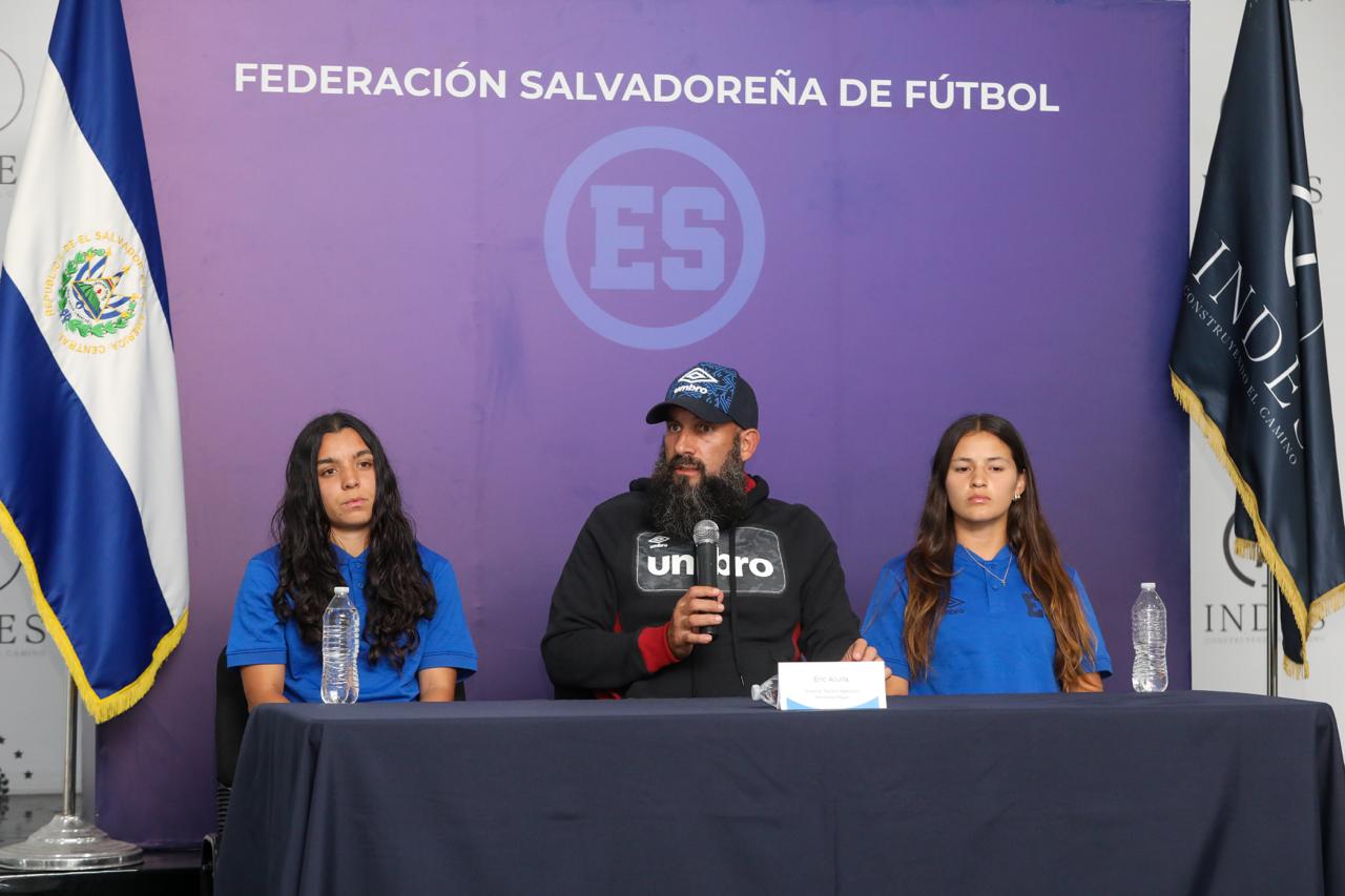 El técnico de la Azul femenina, Éric Acuña, calificó de fuerte el formato de competencia al Mundial