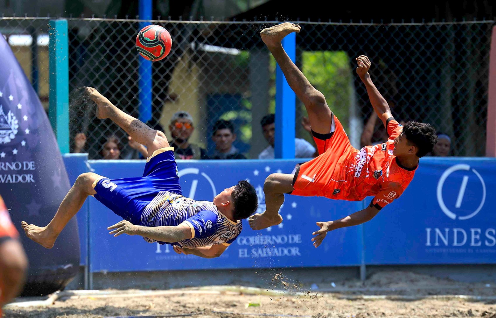 Llegó la hora de cantar goles en la arena de Punta Chiquirín