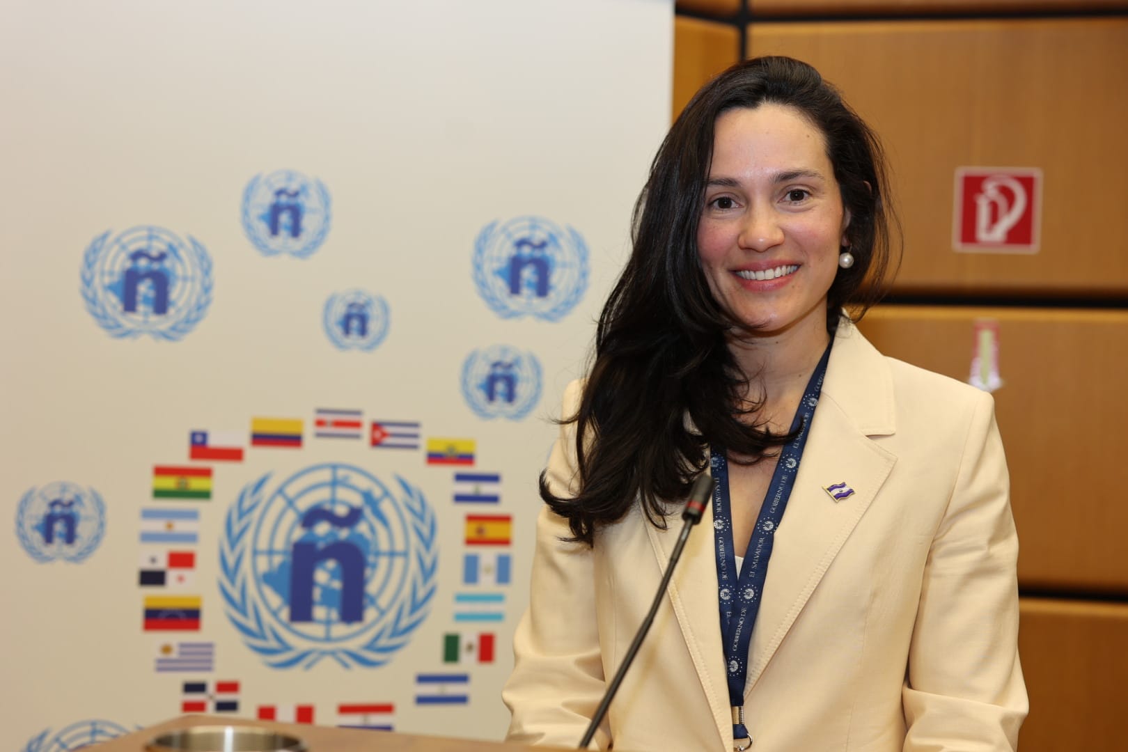 El Salvador lleva poesía inédita al Día del Idioma Español en Viena