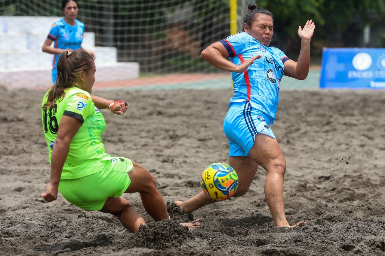 Garita Palmera, un tren sin frenos sobre la arena