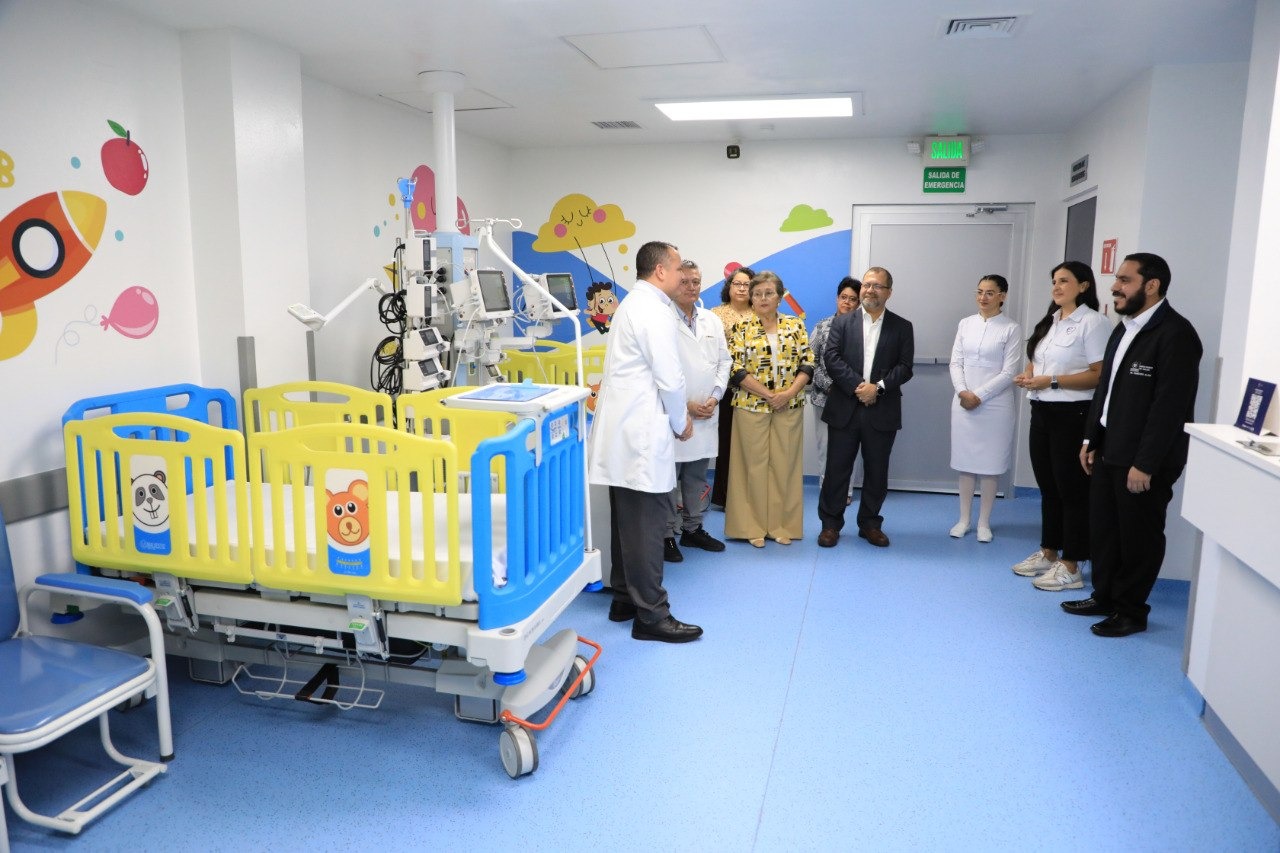 El Minsal habilita la Unidad de Cuidados Intermedios Pediátricos en Hospital Bloom