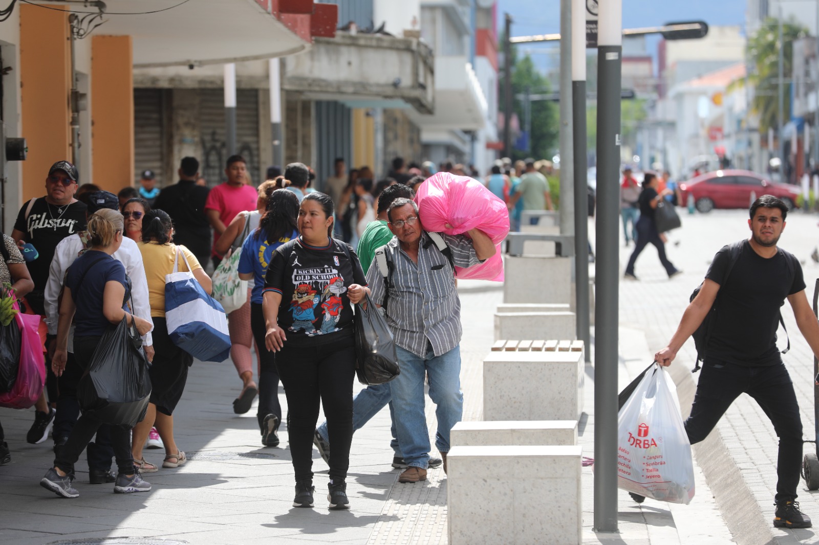 Cepal prevé que la economía de El Salvador crecerá 3.3 % en 2026
