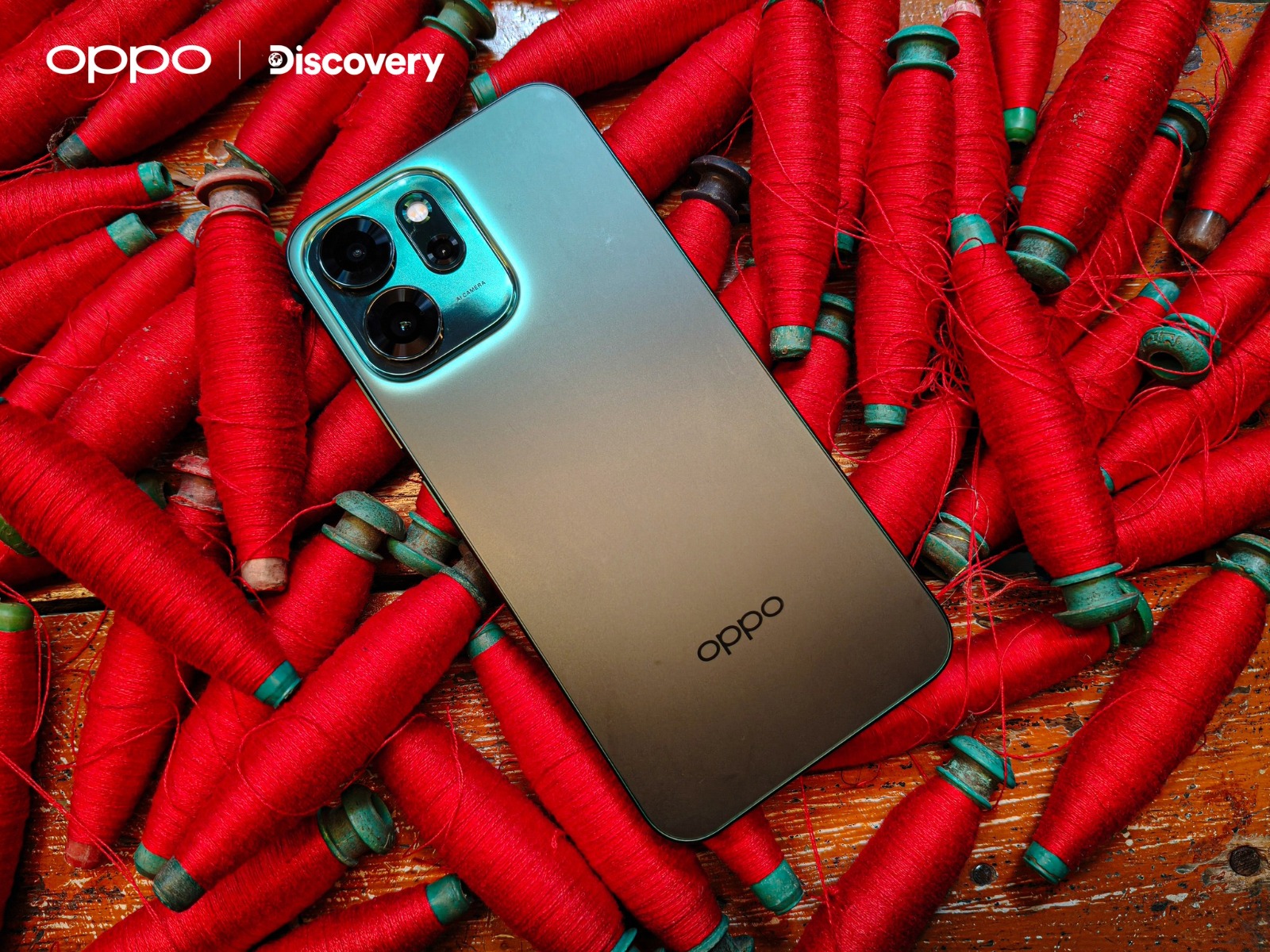 OPPO Reno14 5G: graba bajo el agua en 4K y apuesta por la inteligencia artificial