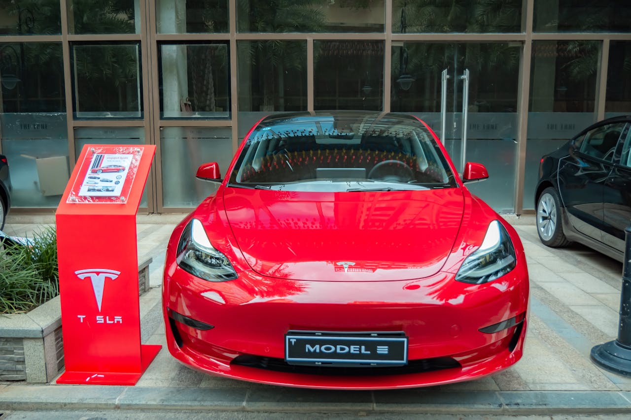 Intel colaborará con Elon Musk en la fabricación de sus propios chips