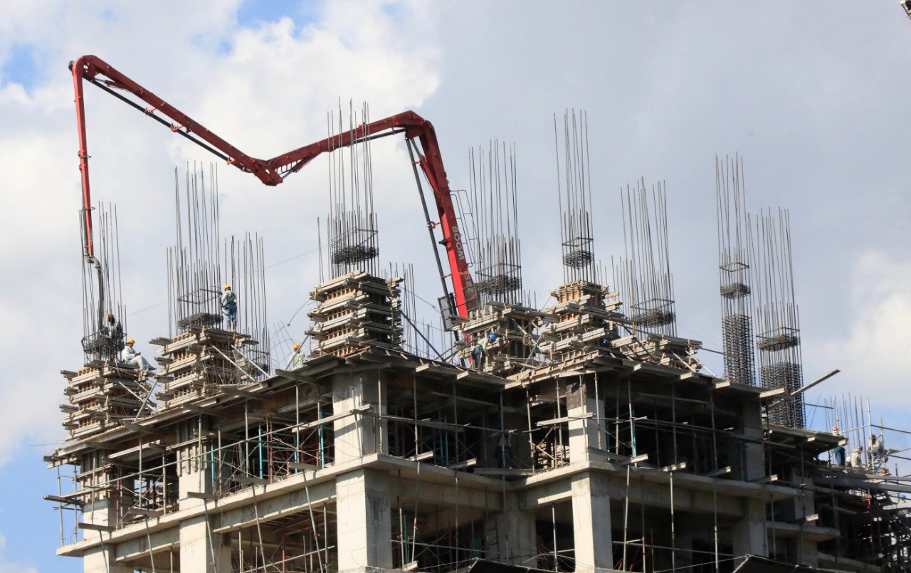 Créditos al sector de la construcción crecen 32.2 % hasta febrero 