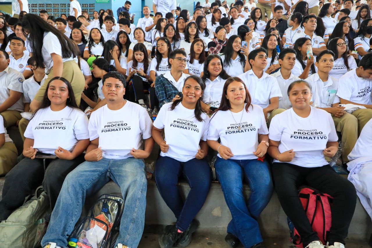 Más del 75 % de alumnos buscan becas de estudio de Integración