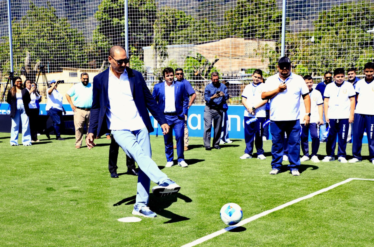 Inauguran cancha de mini fútbol en Valle Nuevo, Ilopango