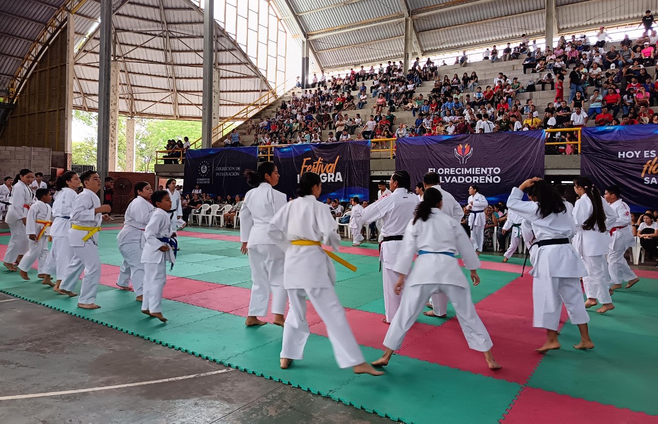 Diversos deportistas participan en festival en San Miguel