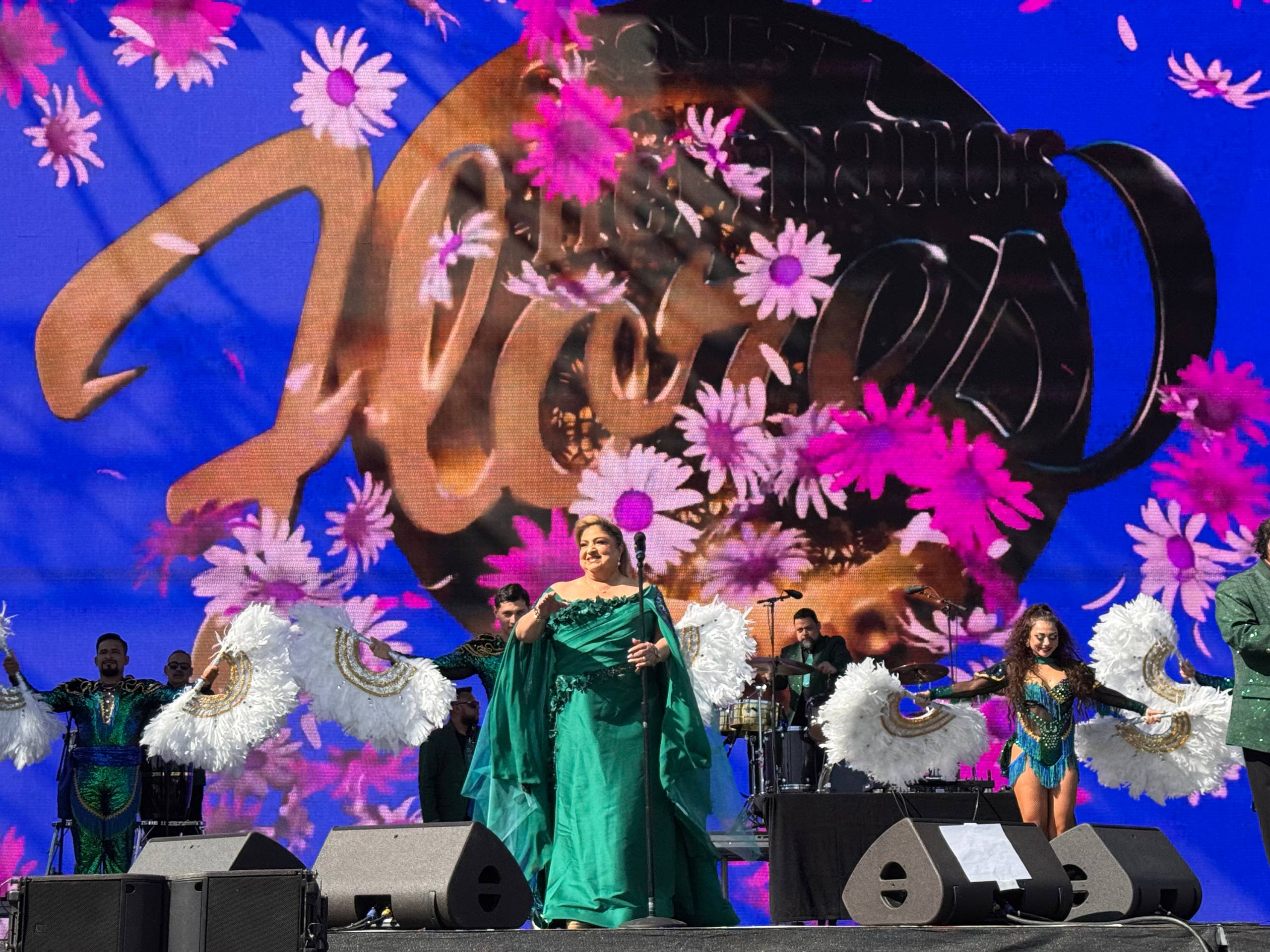 Reinvención y orgullo salvadoreño: Hermanos Flores volvieron a conquistar Coachella
