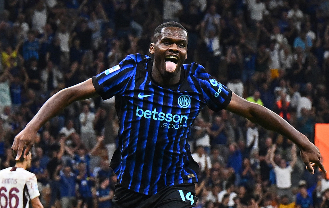 Inter apunta al título cuando la Serie A está inmersa en un escándalo arbitral
