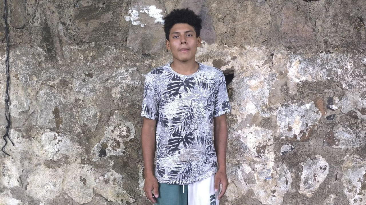 Fuerza Armada interviene a adolescente hondureño con contenido pandilleril en cruce no autorizado