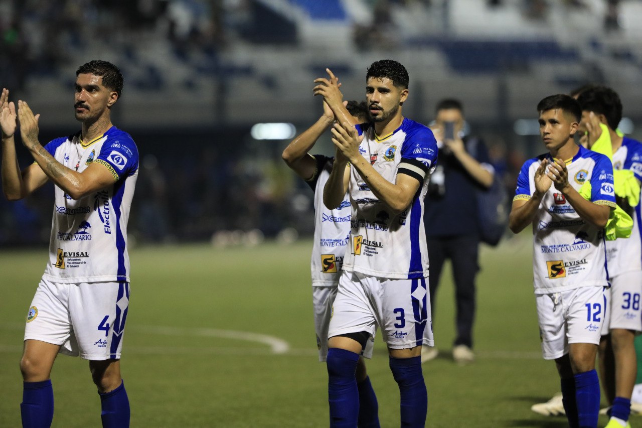 «Si quieren a uno de los jugadores, cuesta $500,000»: Jorge Rodríguez, entrenador de Limeño