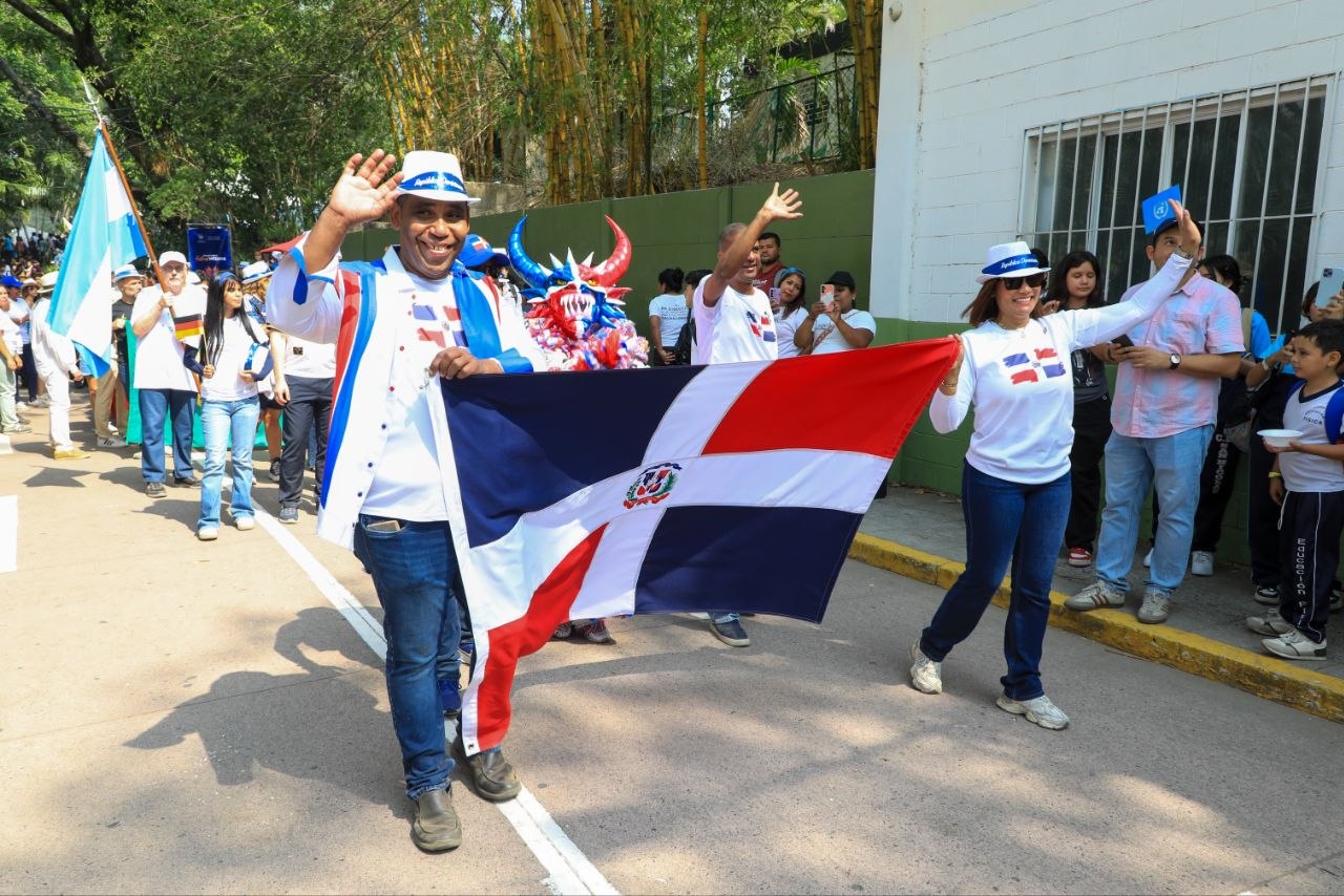 Salvadoreños conectan con el mundo en Festival Integrando Culturas
