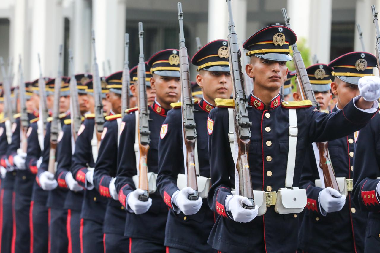 Fuerza Armada recibe a 63 nuevos cadetes