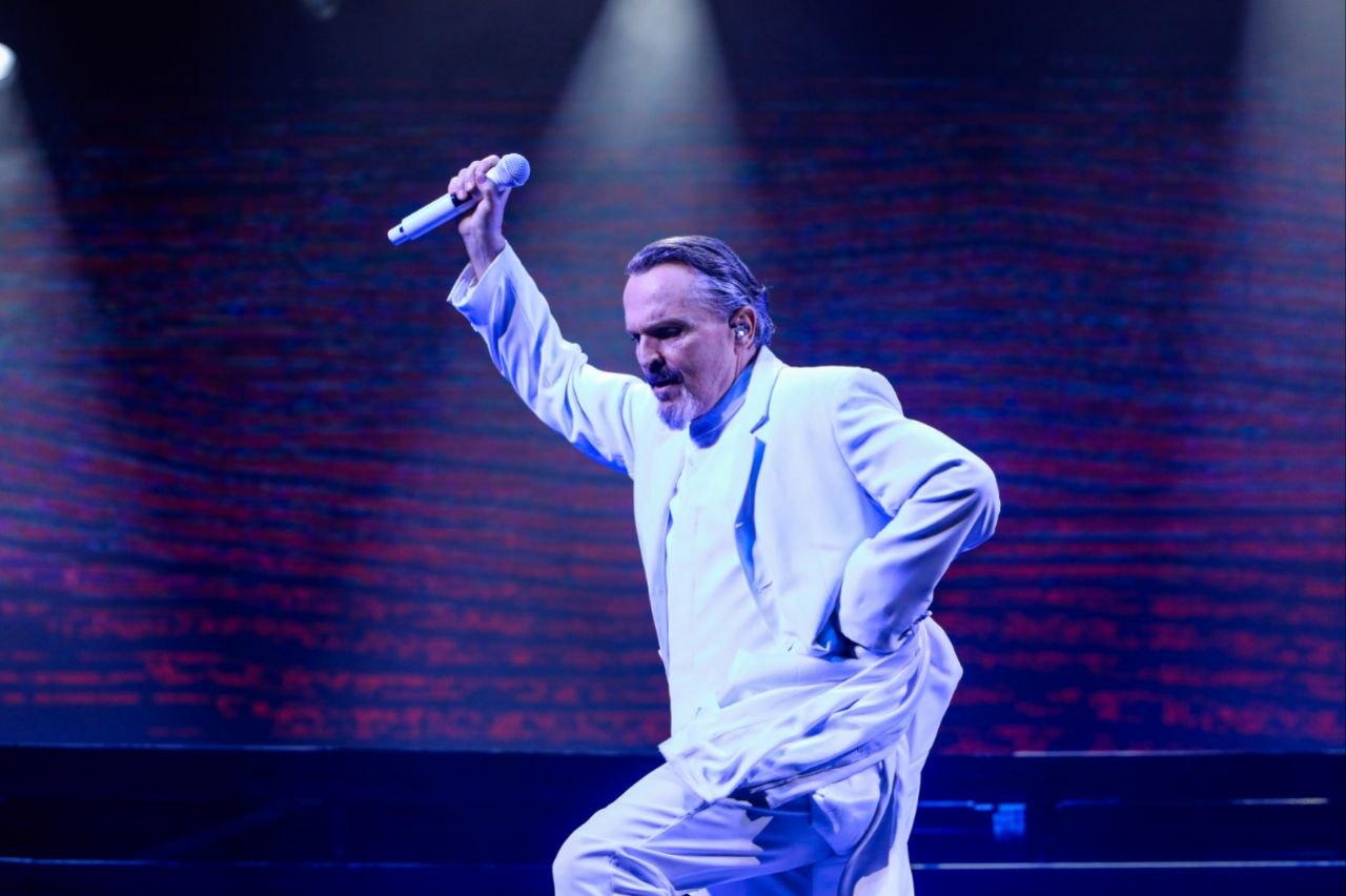 Miguel Bosé revive sus grandes clásicos