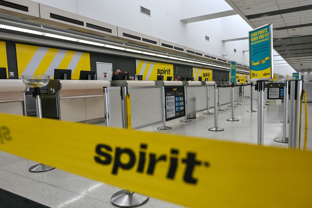 Avianca y otras aerolíneas ofrecen alivio a pasajeros tras cancelación de vuelos de Spirit