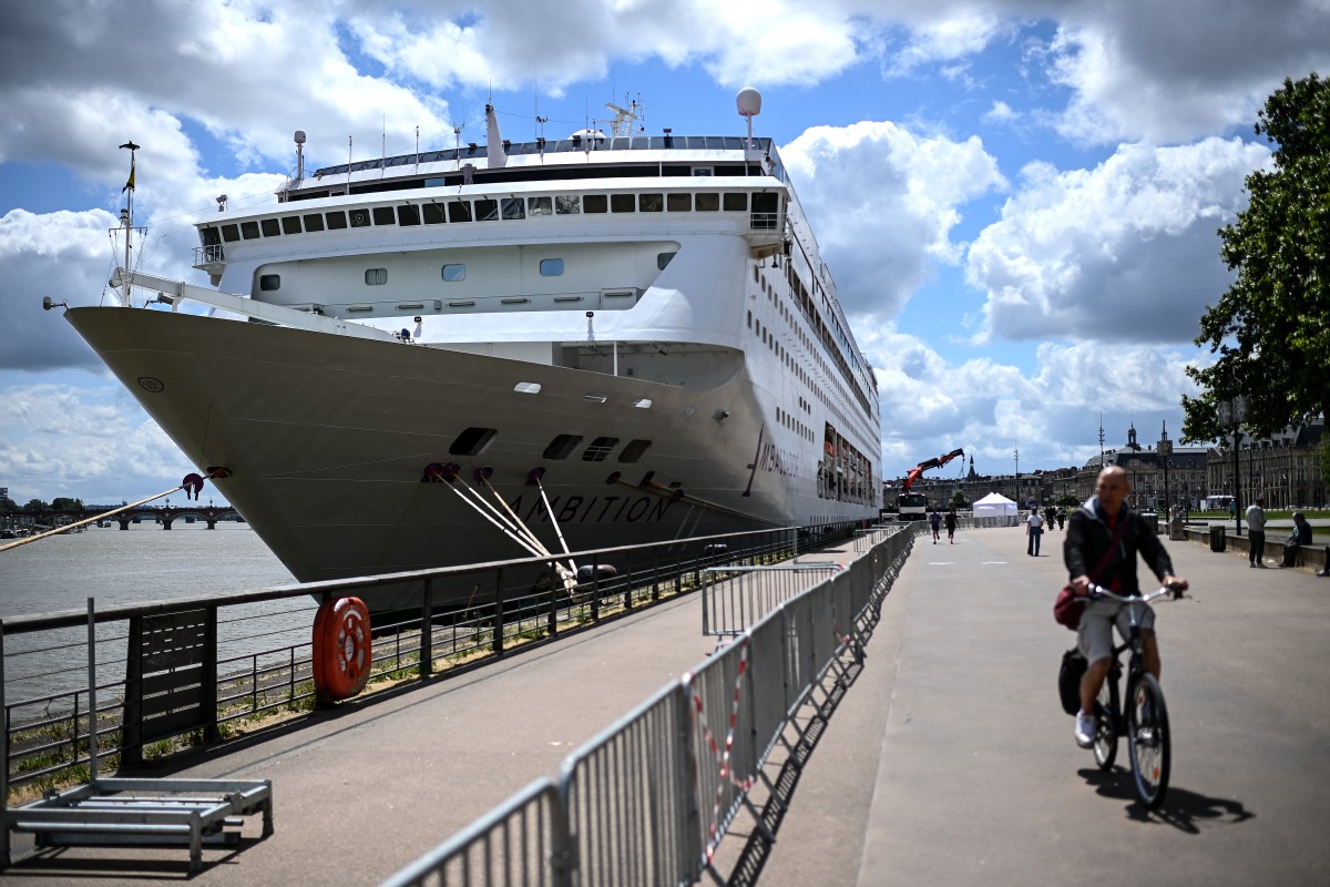 Crucero confinado en Francia tras caso de gastroenteritis retomará su ruta