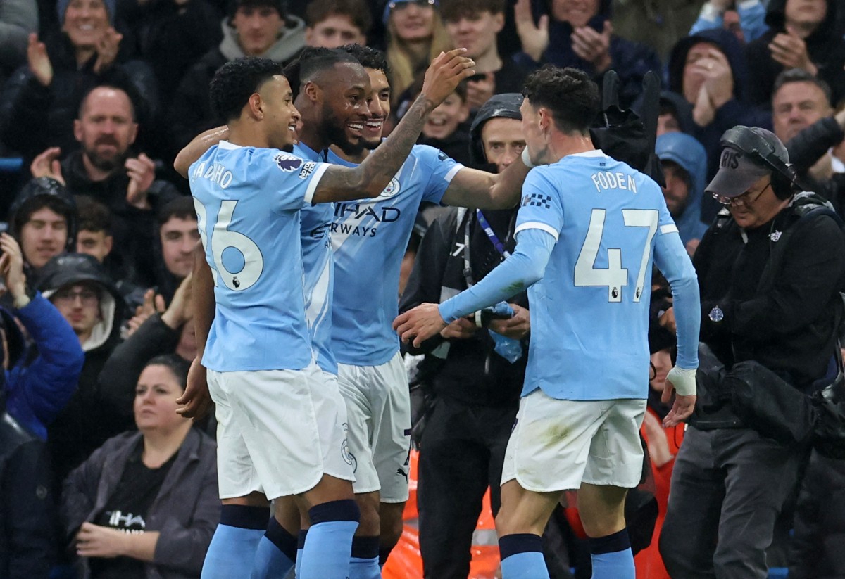 Manchester City golea al Crystal Palace y se coloca a dos puntos del Arsenal