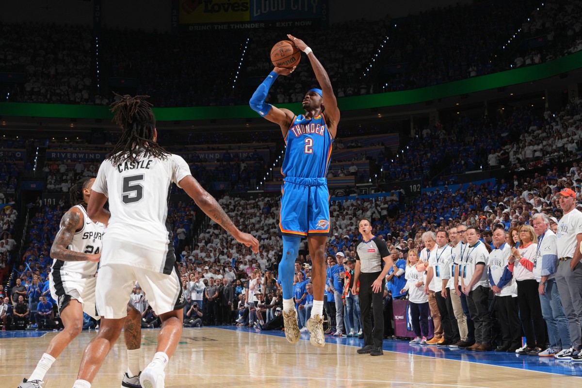 Gilgeous-Alexander lidera al Thunder a igualar la final del Oeste ante los Spurs