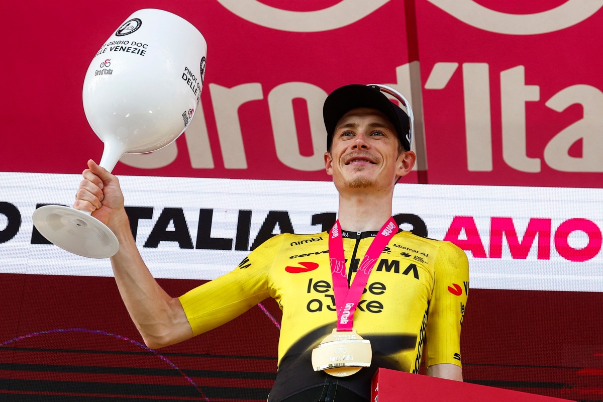 Vingegaard gana su cuarta etapa en el Giro y se afianza como maglia rosa