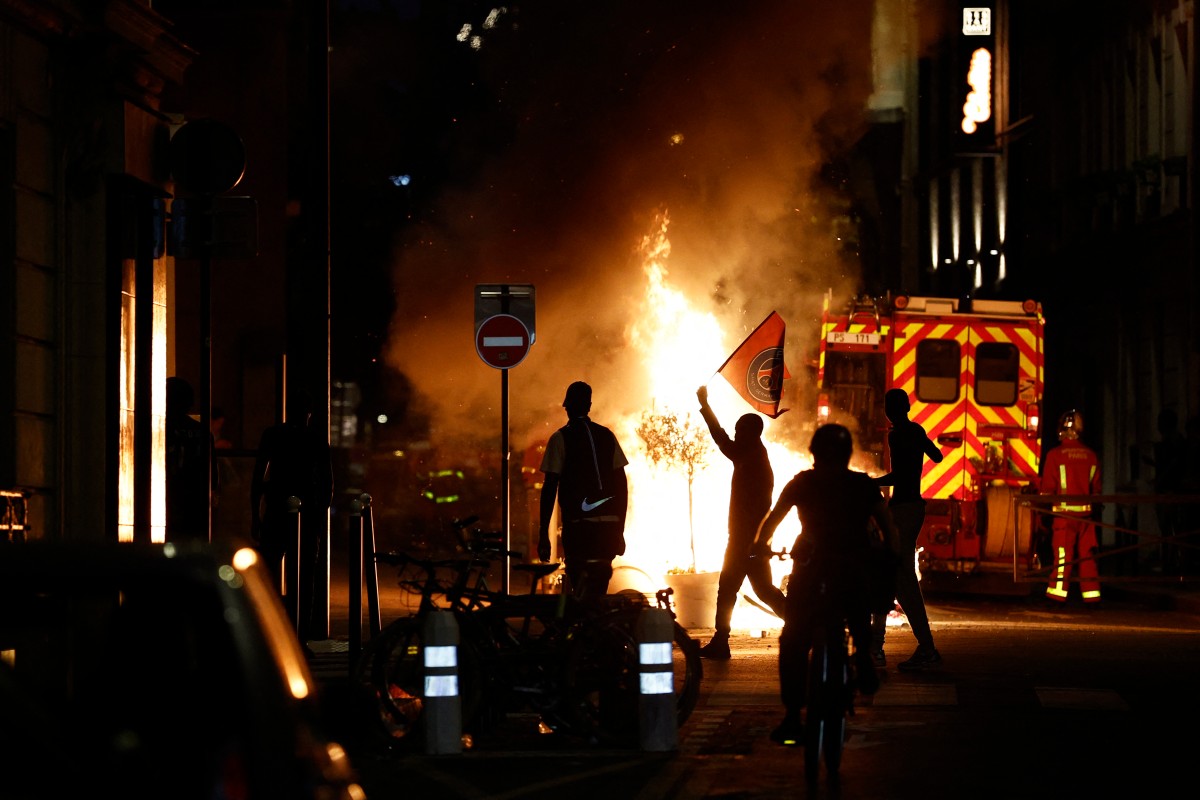 Entre la euforia y los disturbios, París festeja su segunda Orejona
