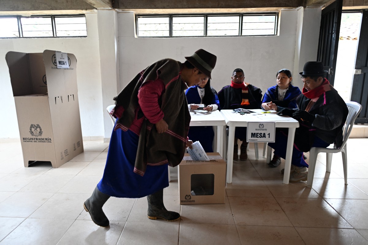 Colombia elige presidente con la izquierda a prueba ante ola violenta